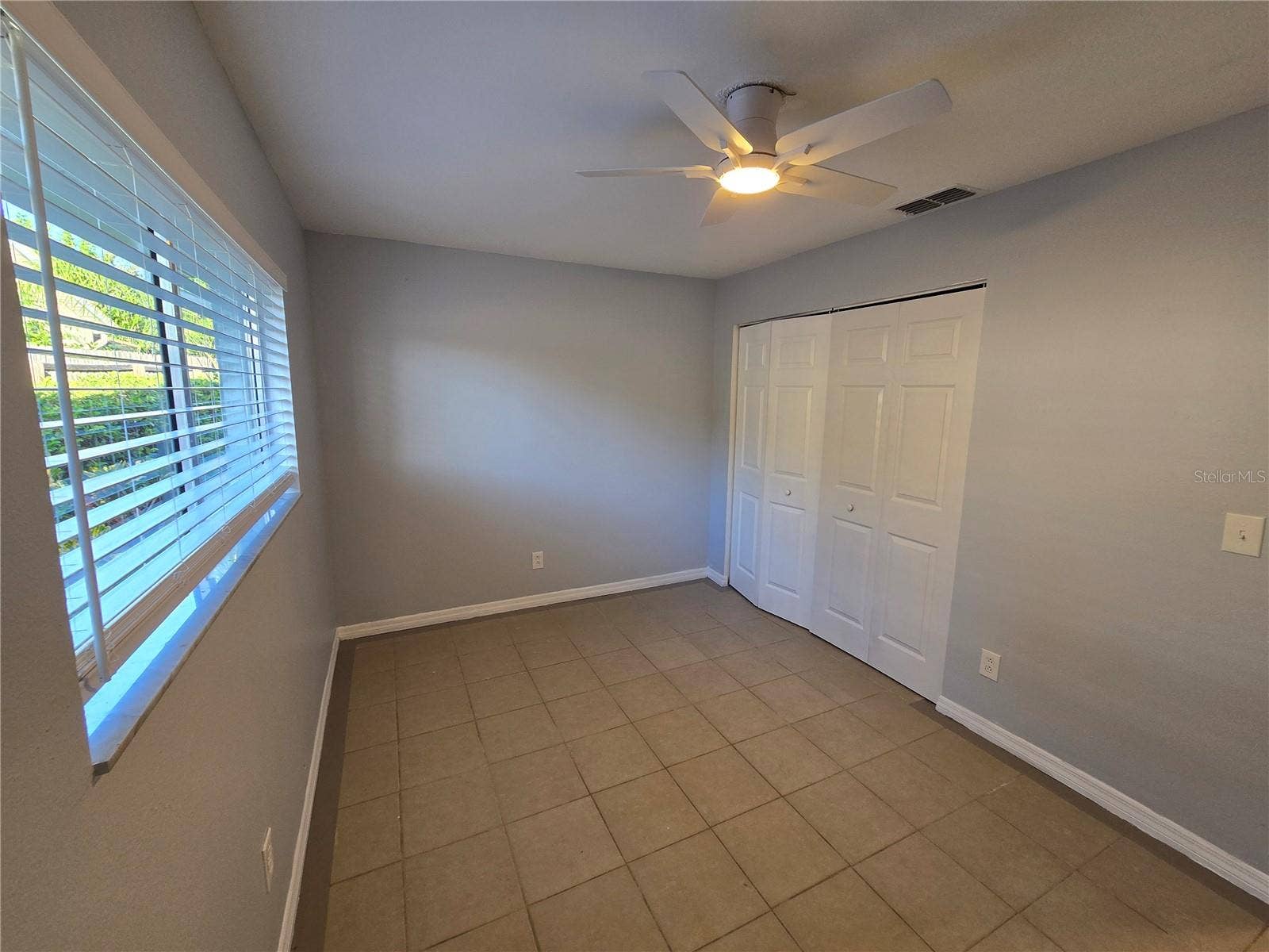 1007 VINEYARD COURT, Dunedin, FL 34698 1007 VINEYARD COURT, Dunedin, FL 34698