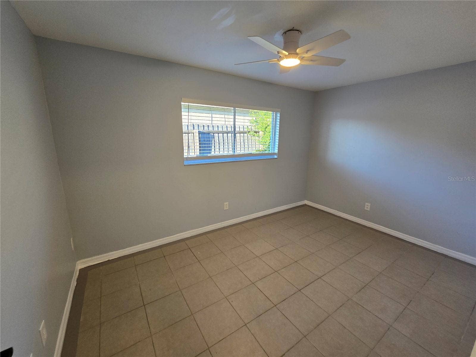 1007 VINEYARD COURT, Dunedin, FL 34698 1007 VINEYARD COURT, Dunedin, FL 34698