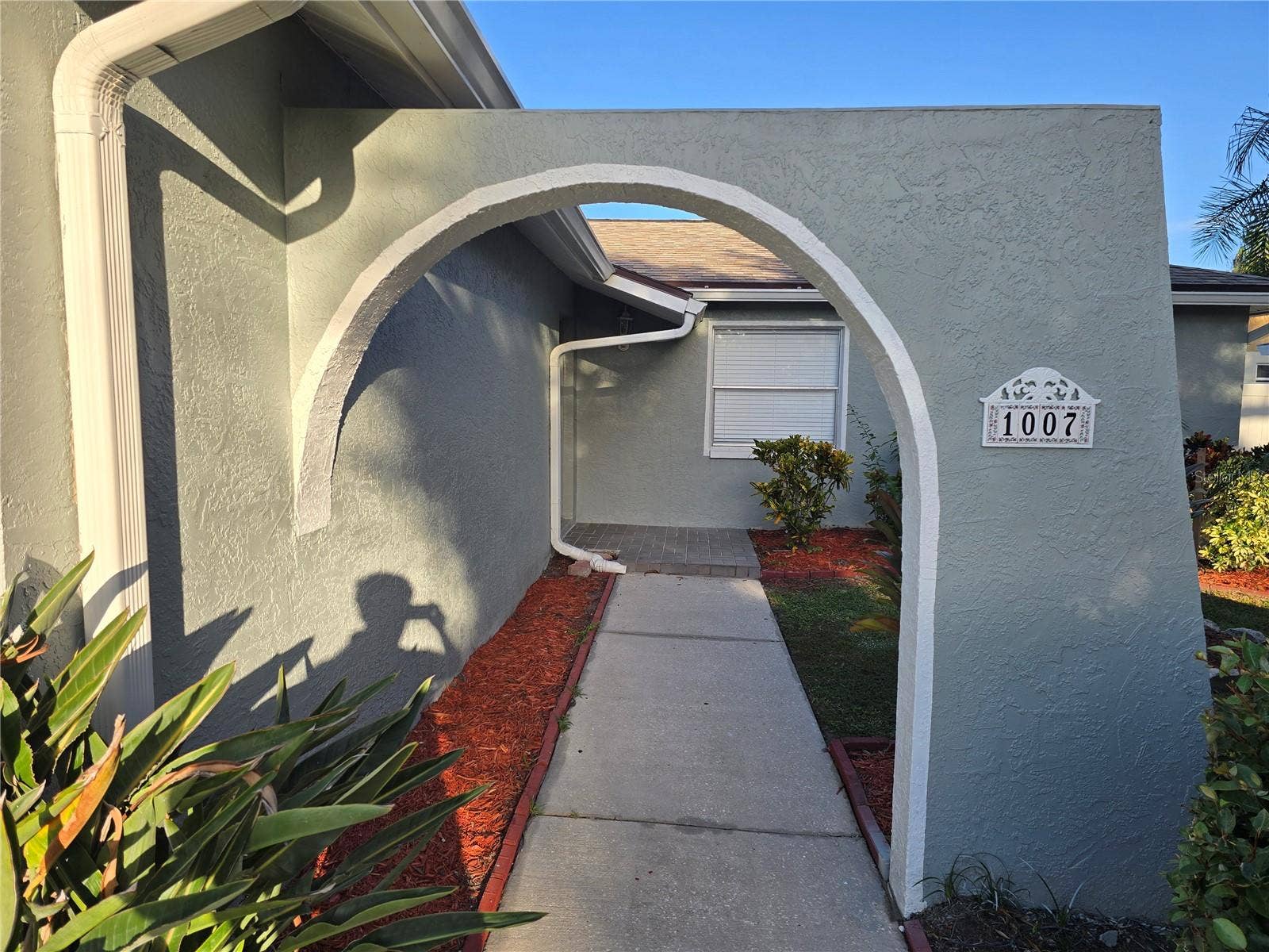 1007 VINEYARD COURT, Dunedin, FL 34698 1007 VINEYARD COURT, Dunedin, FL 34698