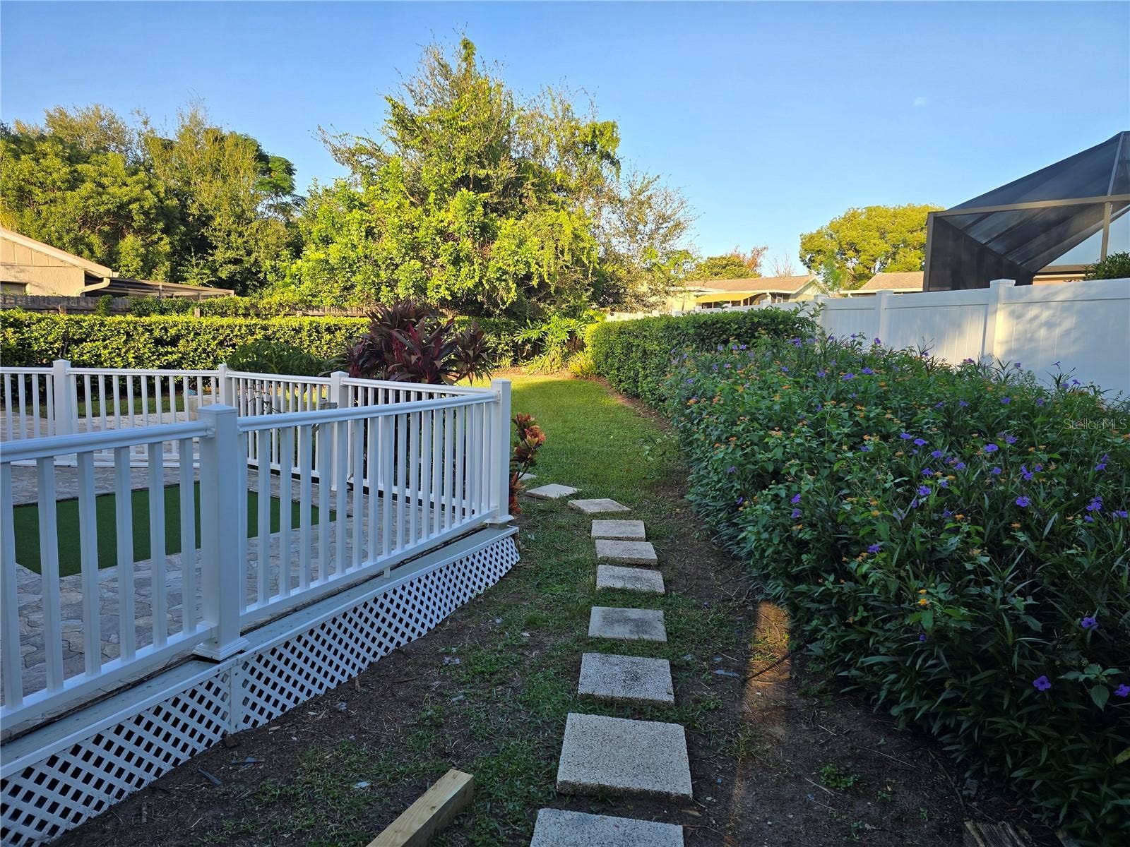 1007 VINEYARD COURT, Dunedin, FL 34698 1007 VINEYARD COURT, Dunedin, FL 34698