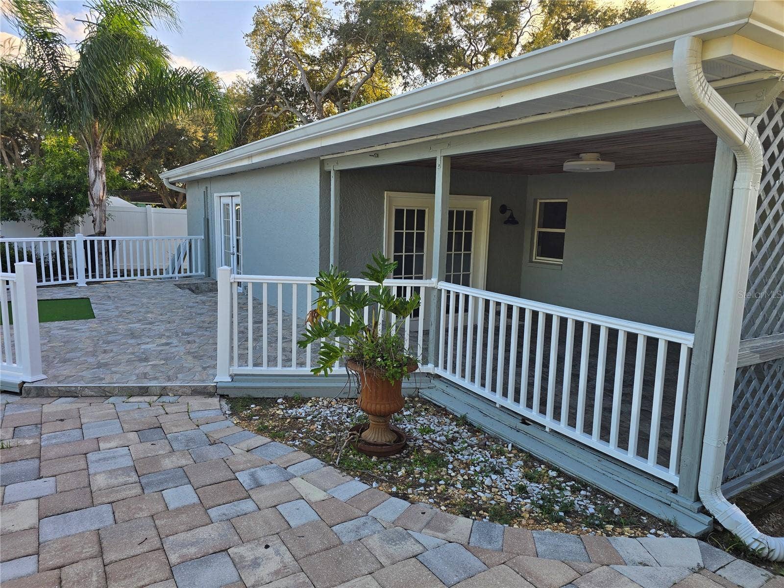 1007 VINEYARD COURT, Dunedin, FL 34698 1007 VINEYARD COURT, Dunedin, FL 34698
