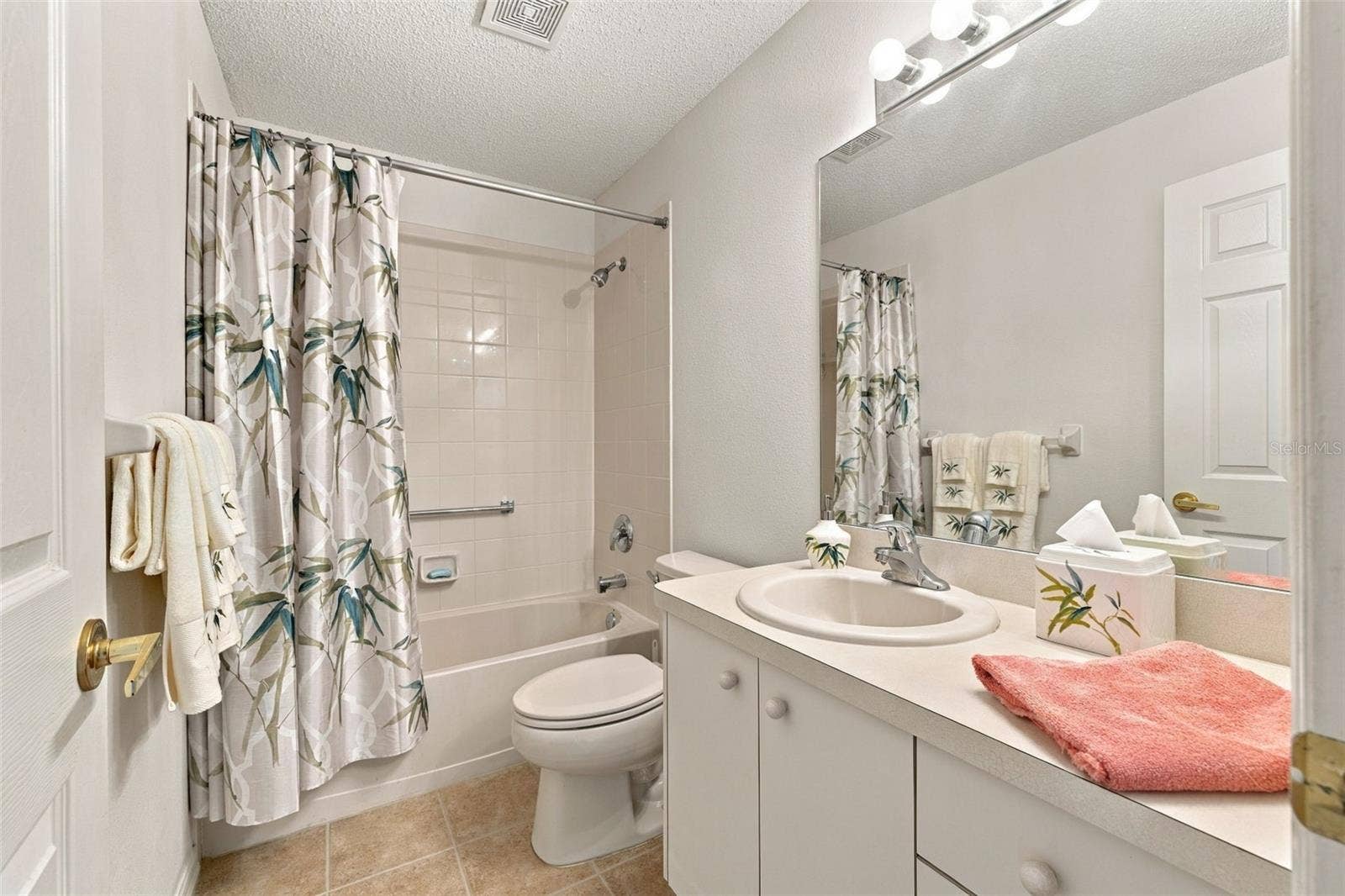 1149 WOLFORD DRIVE, New Port Richey, FL 34655 Secondary full bathroom with shower/tub combo