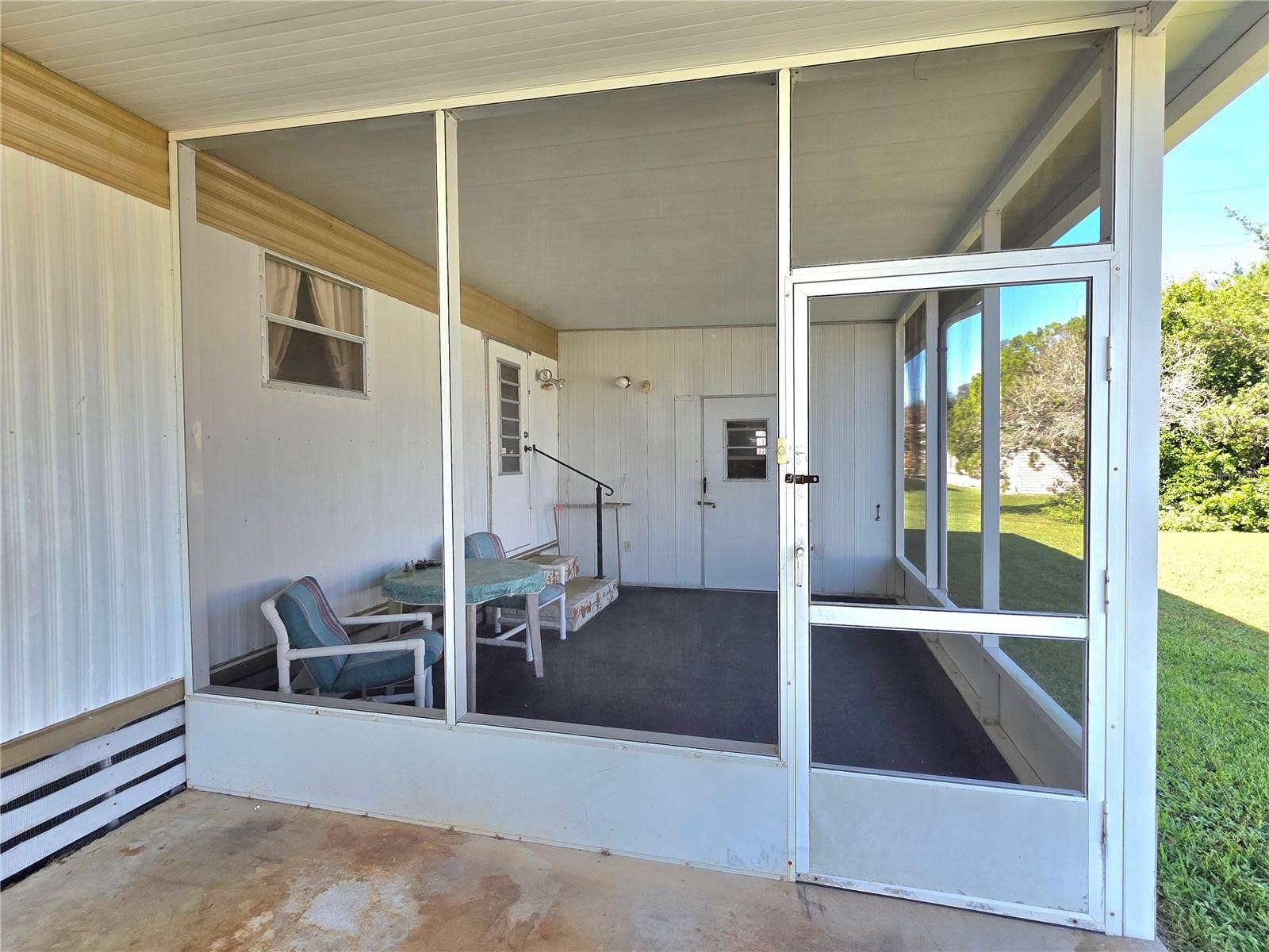 5503 BARBARA STREET, Zephyrhills, FL 33542 5503 BARBARA STREET, Zephyrhills, FL 33542