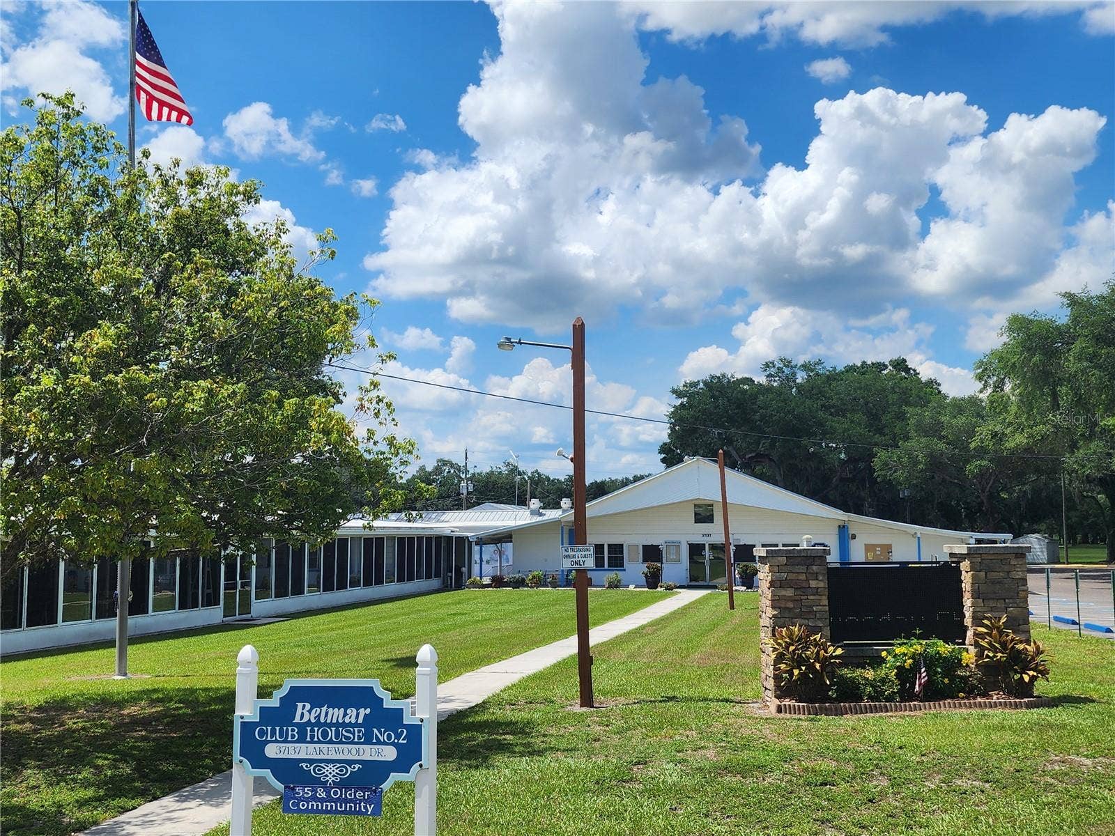 5503 BARBARA STREET, Zephyrhills, FL 33542 5503 BARBARA STREET, Zephyrhills, FL 33542