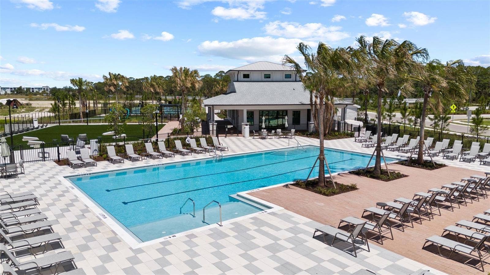 274 HOLLY BANK AVENUE, Nokomis, FL 34275