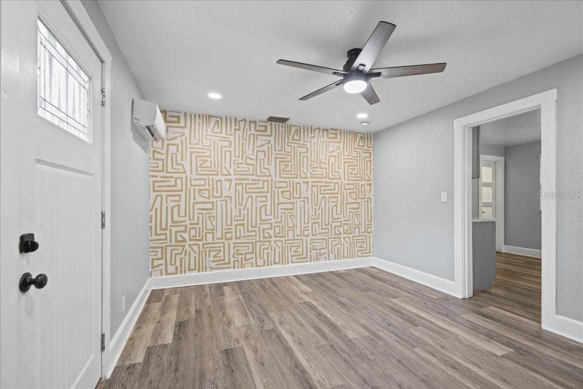 257 14TH STREET NW, Largo, FL 33770 257 14TH STREET NW, Largo, FL 33770