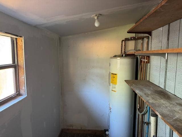 4825 VICTORIA AVENUE, Sarasota, FL 34233 4825 VICTORIA AVENUE, Sarasota, FL 34233