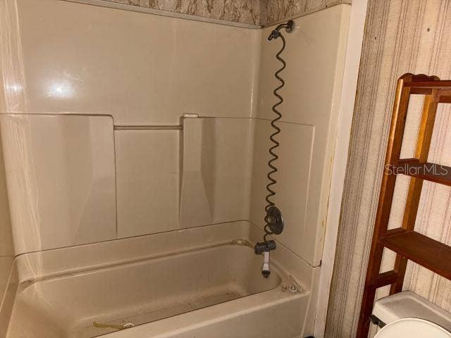 4825 VICTORIA AVENUE, Sarasota, FL 34233 4825 VICTORIA AVENUE, Sarasota, FL 34233