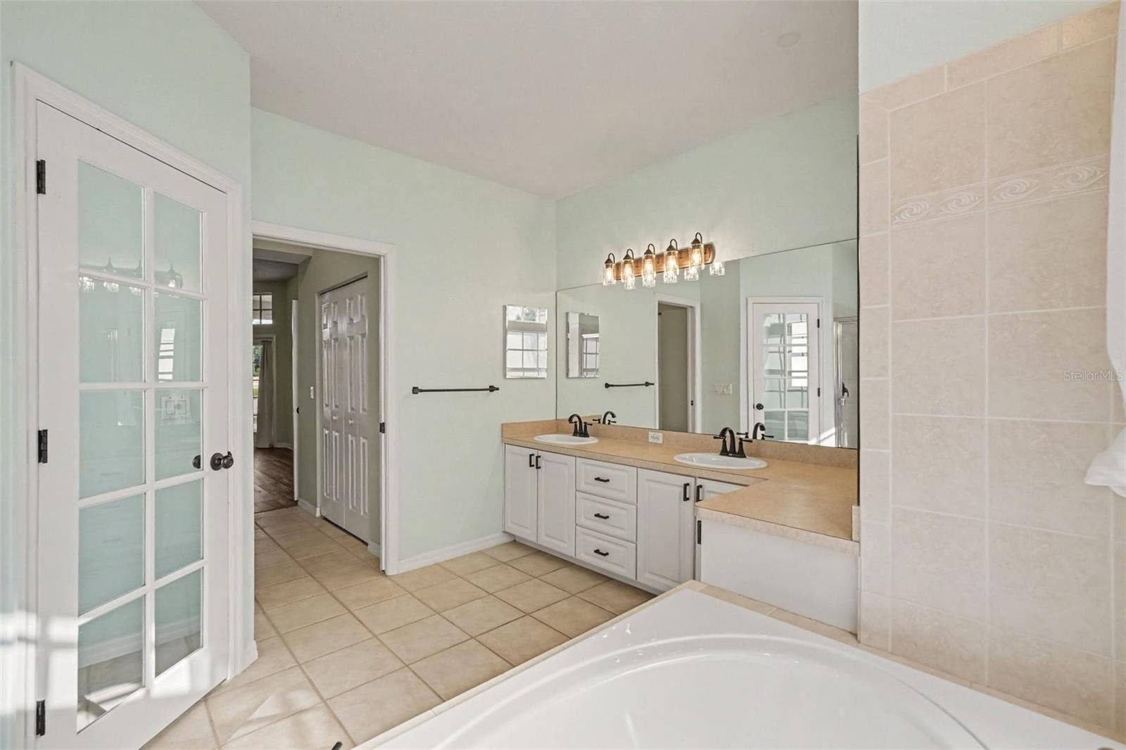 12339 ROSELAND DRIVE, New Port Richey, FL 34654 12339 ROSELAND DRIVE, New Port Richey, FL 34654
