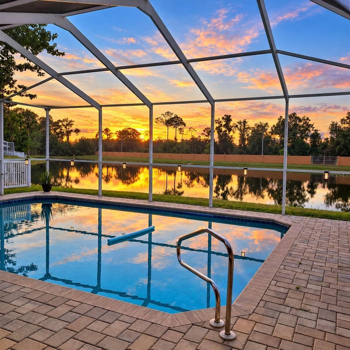 12339 ROSELAND DRIVE, New Port Richey, FL 34654 12339 ROSELAND DRIVE, New Port Richey, FL 34654