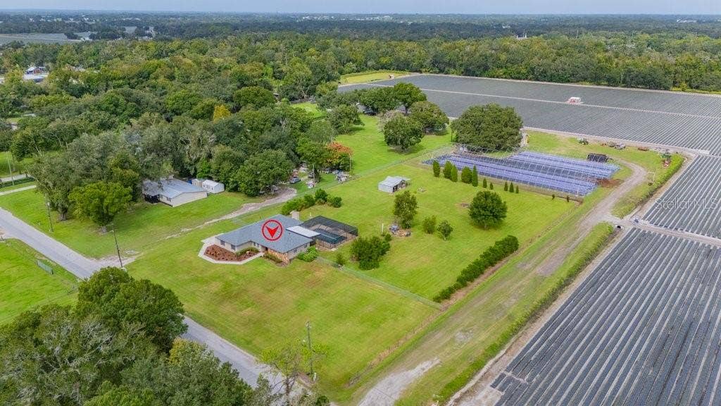 5710 WO GRIFFIN ROAD, Plant City, FL 33567 5710 WO GRIFFIN ROAD, Plant City, FL 33567