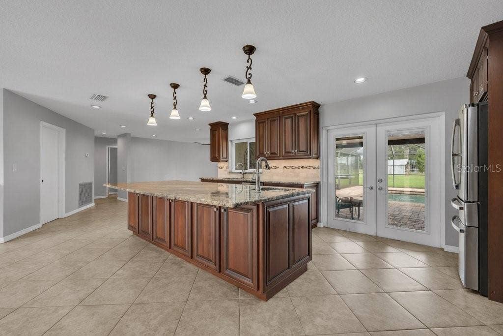 5710 WO GRIFFIN ROAD, Plant City, FL 33567 5710 WO GRIFFIN ROAD, Plant City, FL 33567