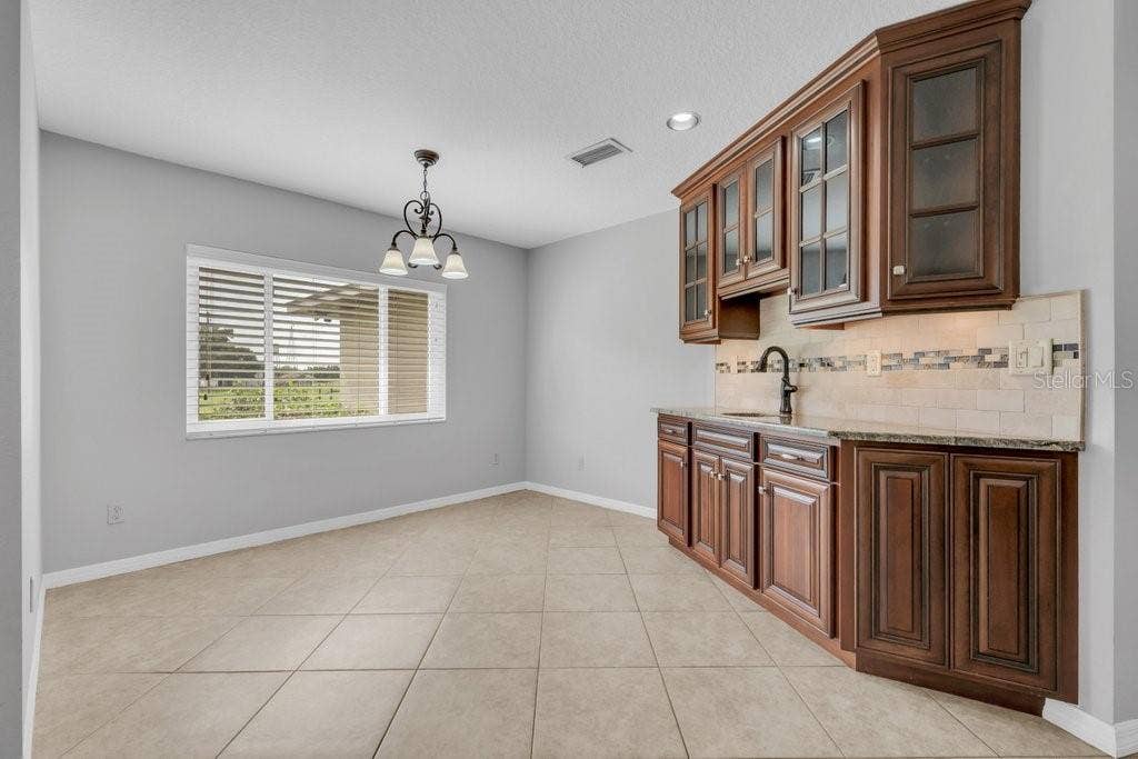 5710 WO GRIFFIN ROAD, Plant City, FL 33567 5710 WO GRIFFIN ROAD, Plant City, FL 33567