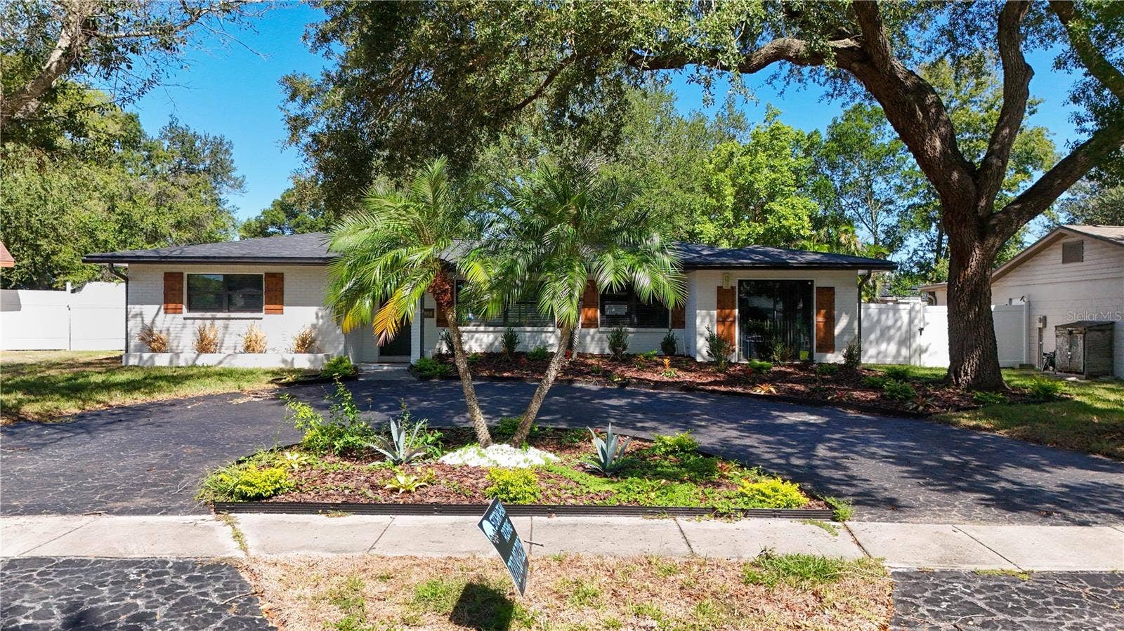 2239 68TH AVENUE N, St Petersburg, FL 33702