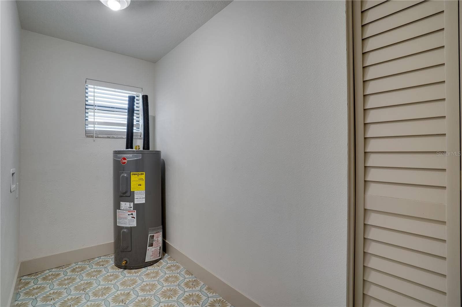 2239 68TH AVENUE N, St Petersburg, FL 33702