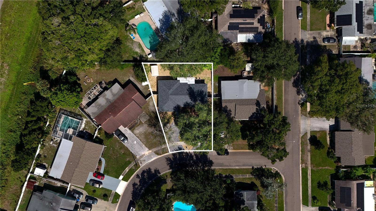 2239 68TH AVENUE N, St Petersburg, FL 33702