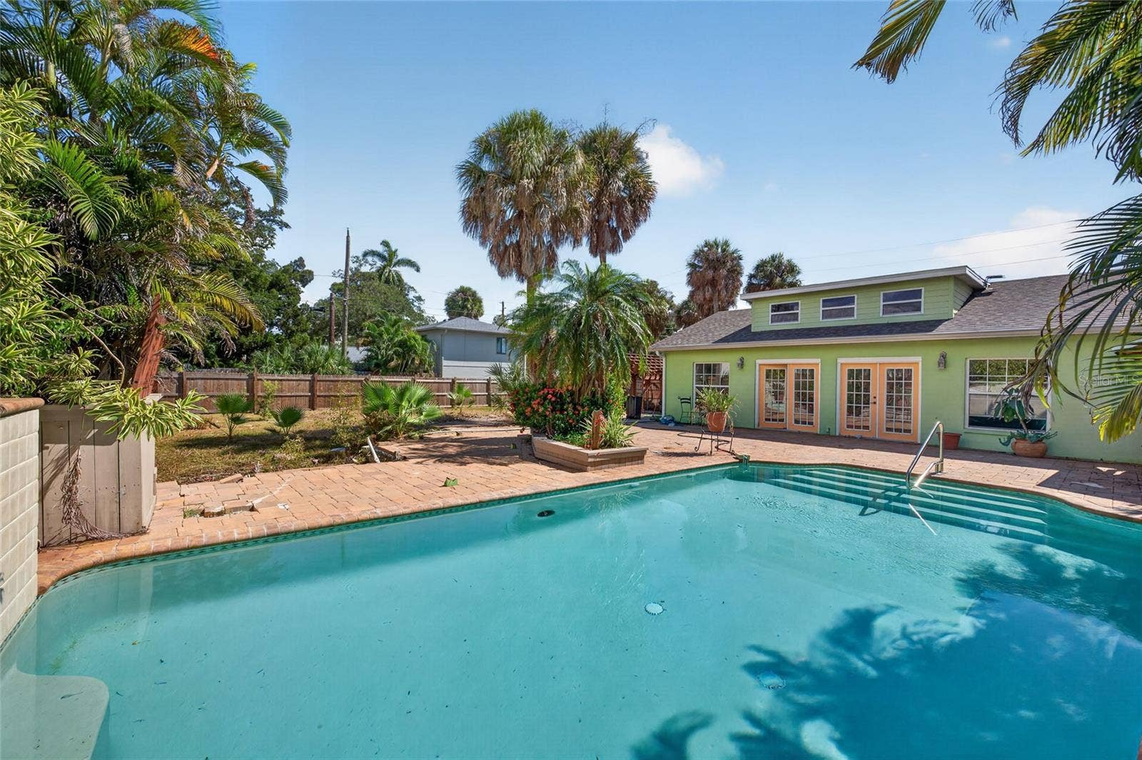 5719 29TH AVE S, Gulfport, FL 33707 5719 29TH AVE S, Gulfport, FL 33707