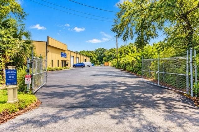13650 N 12TH STREET, Tampa, FL 33613 13650 N 12TH STREET, Tampa, FL 33613