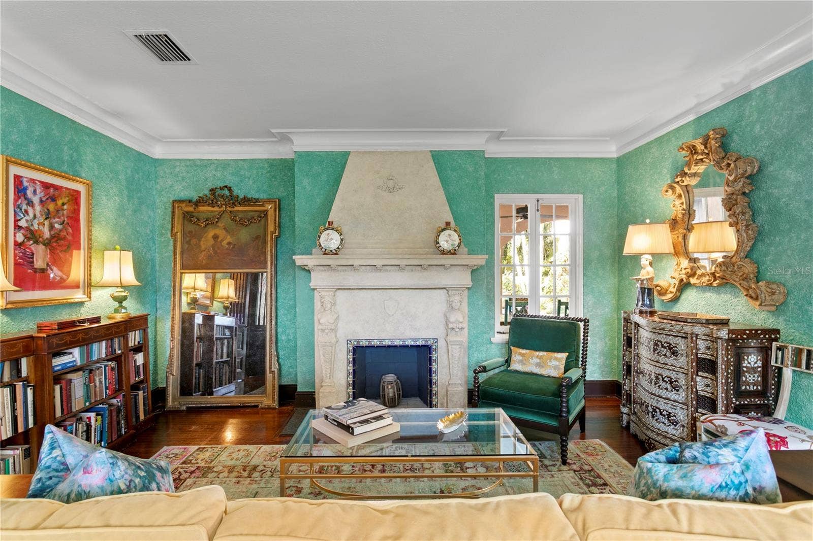 7211 3RD AVENUE S, St Petersburg, FL 33707 7211 3RD AVENUE S, St Petersburg, FL 33707