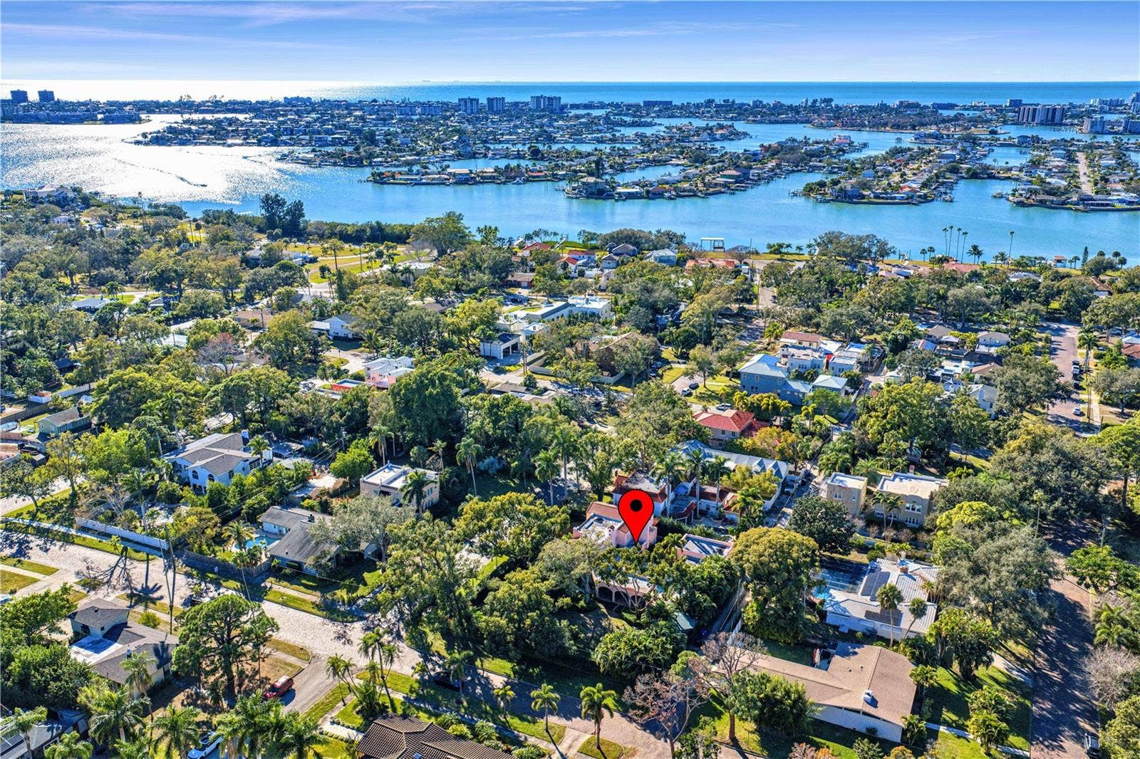 7211 3RD AVENUE S, St Petersburg, FL 33707 7211 3RD AVENUE S, St Petersburg, FL 33707