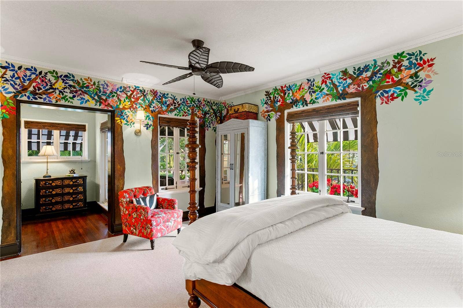 7211 3RD AVENUE S, St Petersburg, FL 33707 7211 3RD AVENUE S, St Petersburg, FL 33707