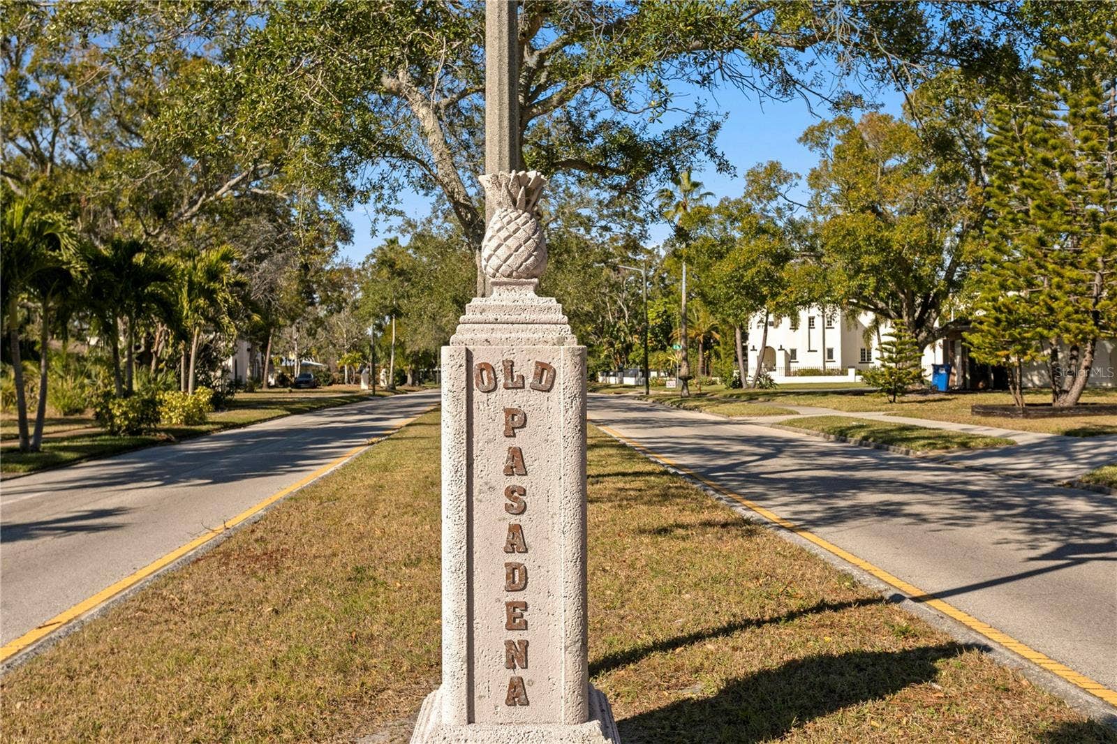 7211 3RD AVENUE S, St Petersburg, FL 33707 7211 3RD AVENUE S, St Petersburg, FL 33707