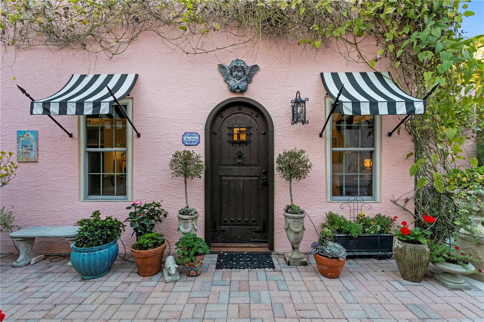 7211 3RD AVENUE S, St Petersburg, FL 33707 7211 3RD AVENUE S, St Petersburg, FL 33707