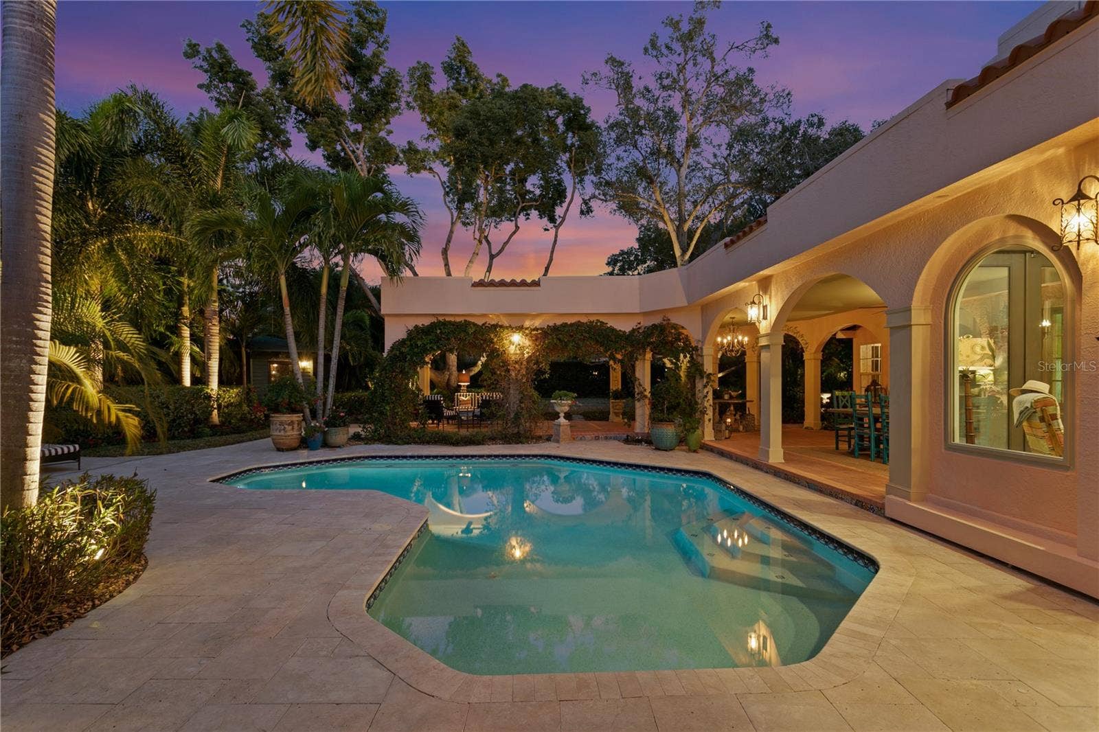 7211 3RD AVENUE S, St Petersburg, FL 33707 7211 3RD AVENUE S, St Petersburg, FL 33707