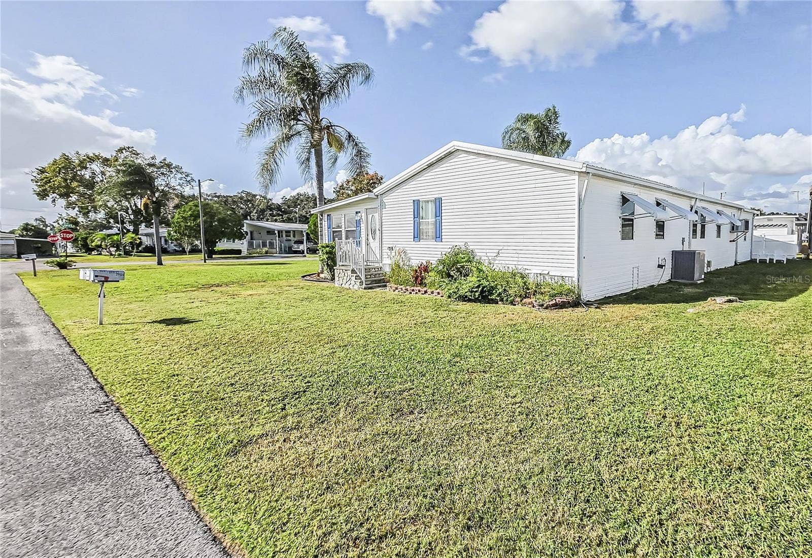 37233 BEVERLY AVENUE, Zephyrhills, FL 33542