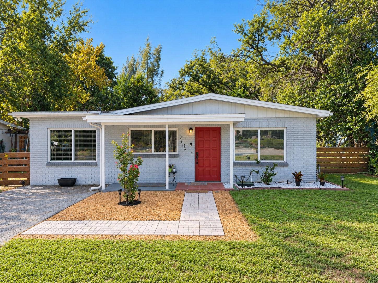 2609 E 99TH AVENUE, Tampa, FL 33612 2609 E 99TH AVENUE, Tampa, FL 33612