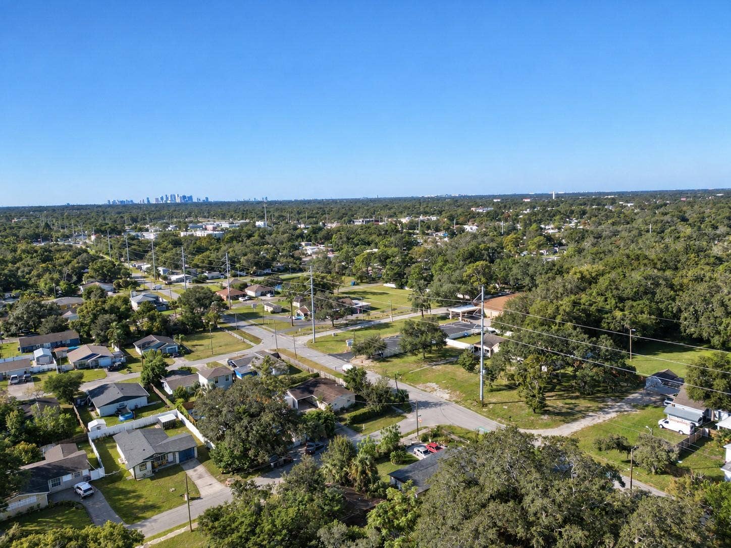2609 E 99TH AVENUE, Tampa, FL 33612 2609 E 99TH AVENUE, Tampa, FL 33612