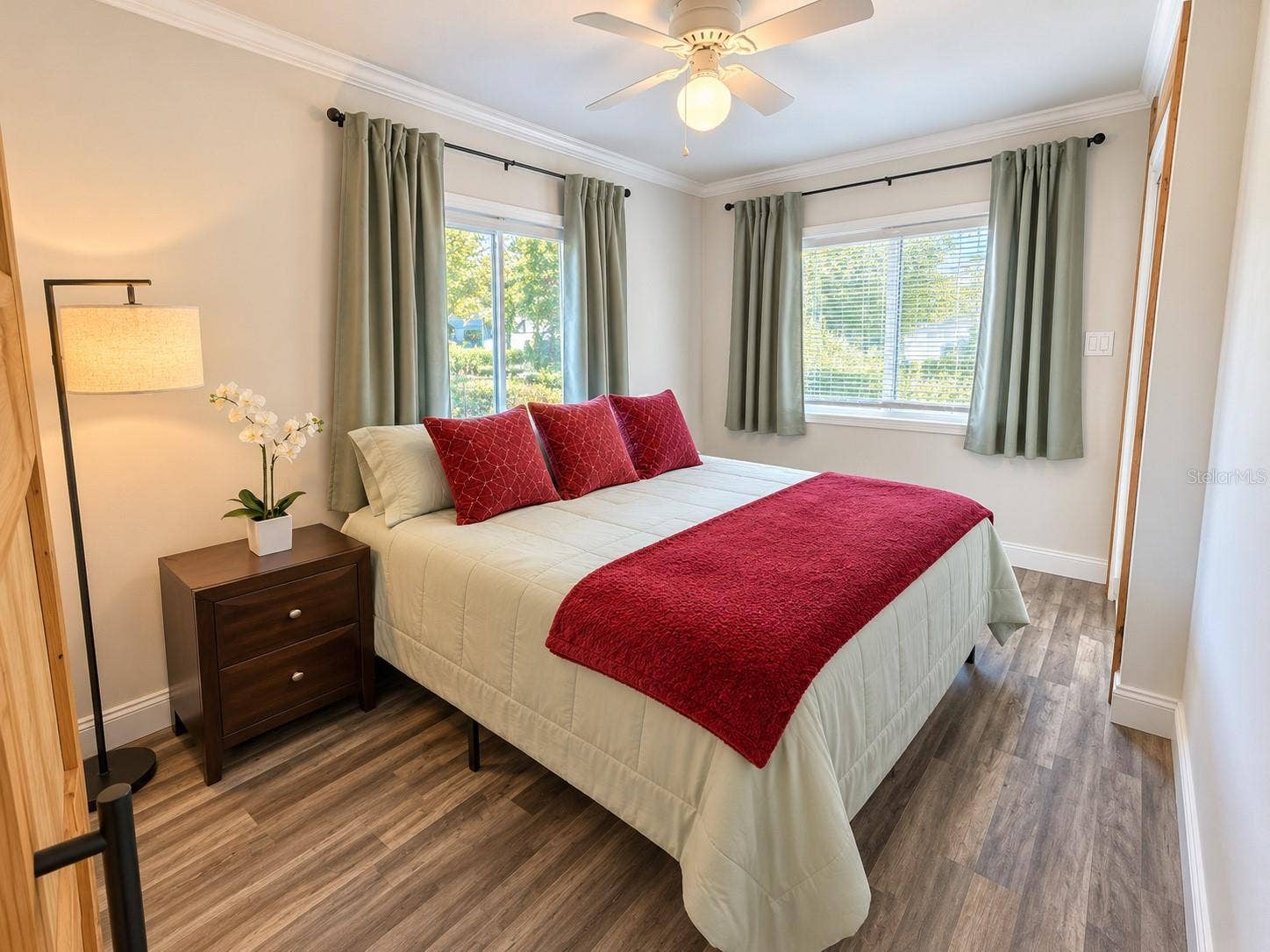 2609 E 99TH AVENUE, Tampa, FL 33612 2609 E 99TH AVENUE, Tampa, FL 33612