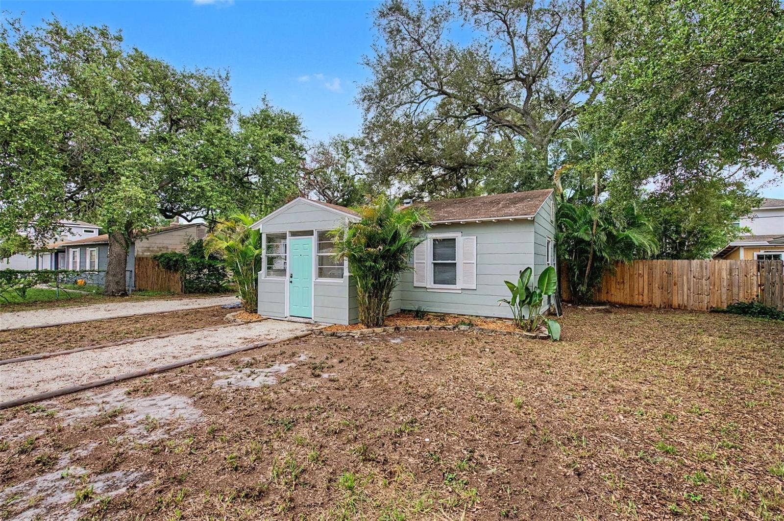 3208 W HARTNETT AVENUE, Tampa, FL 33611 3208 W HARTNETT AVENUE, Tampa, FL 33611