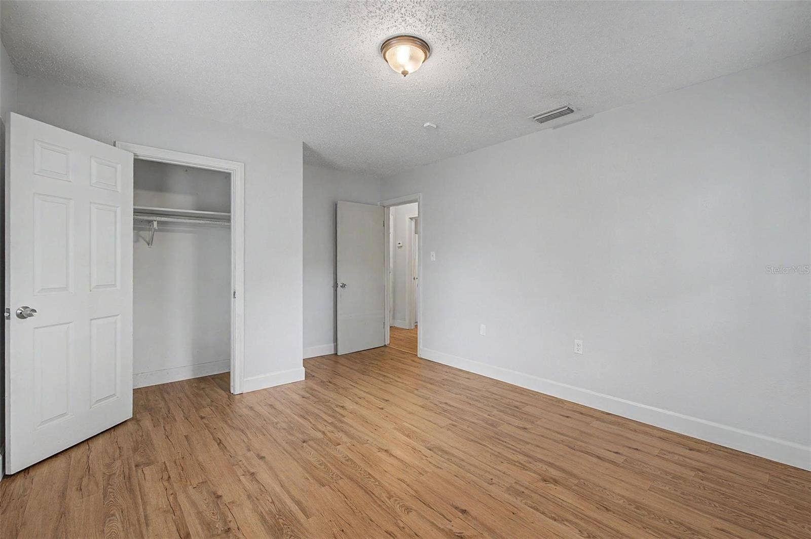 3208 W HARTNETT AVENUE, Tampa, FL 33611 3208 W HARTNETT AVENUE, Tampa, FL 33611