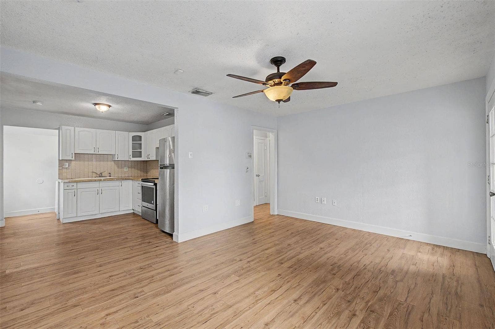 3208 W HARTNETT AVENUE, Tampa, FL 33611 3208 W HARTNETT AVENUE, Tampa, FL 33611