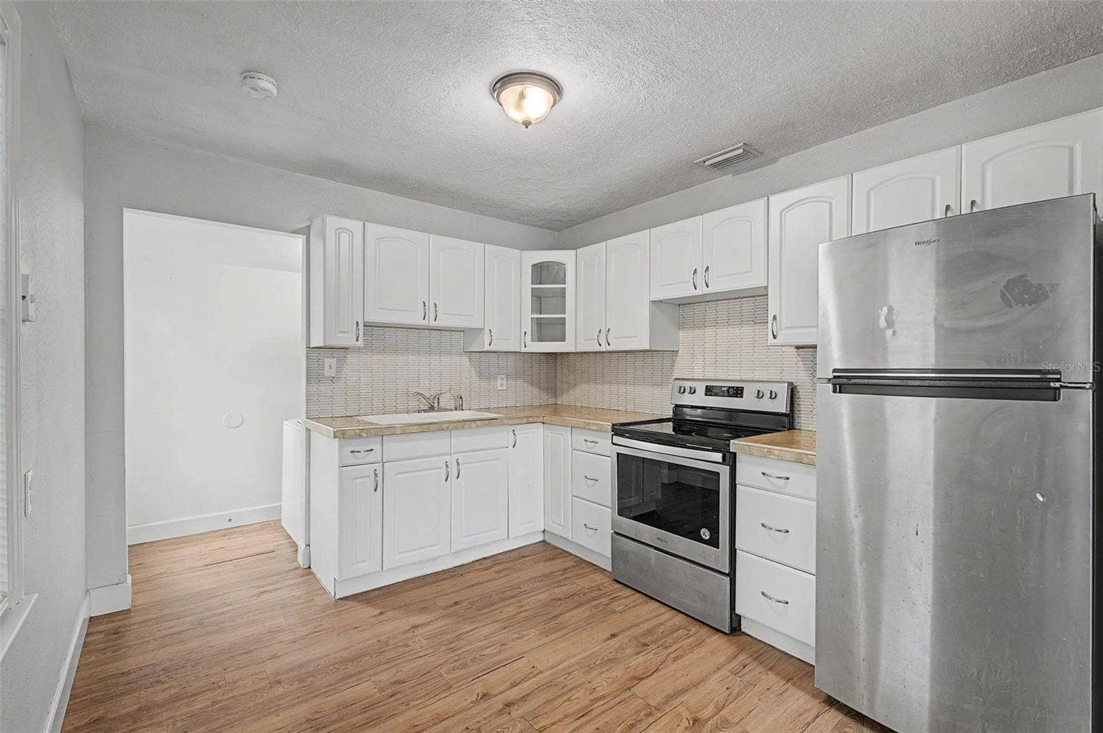 3208 W HARTNETT AVENUE, Tampa, FL 33611 3208 W HARTNETT AVENUE, Tampa, FL 33611