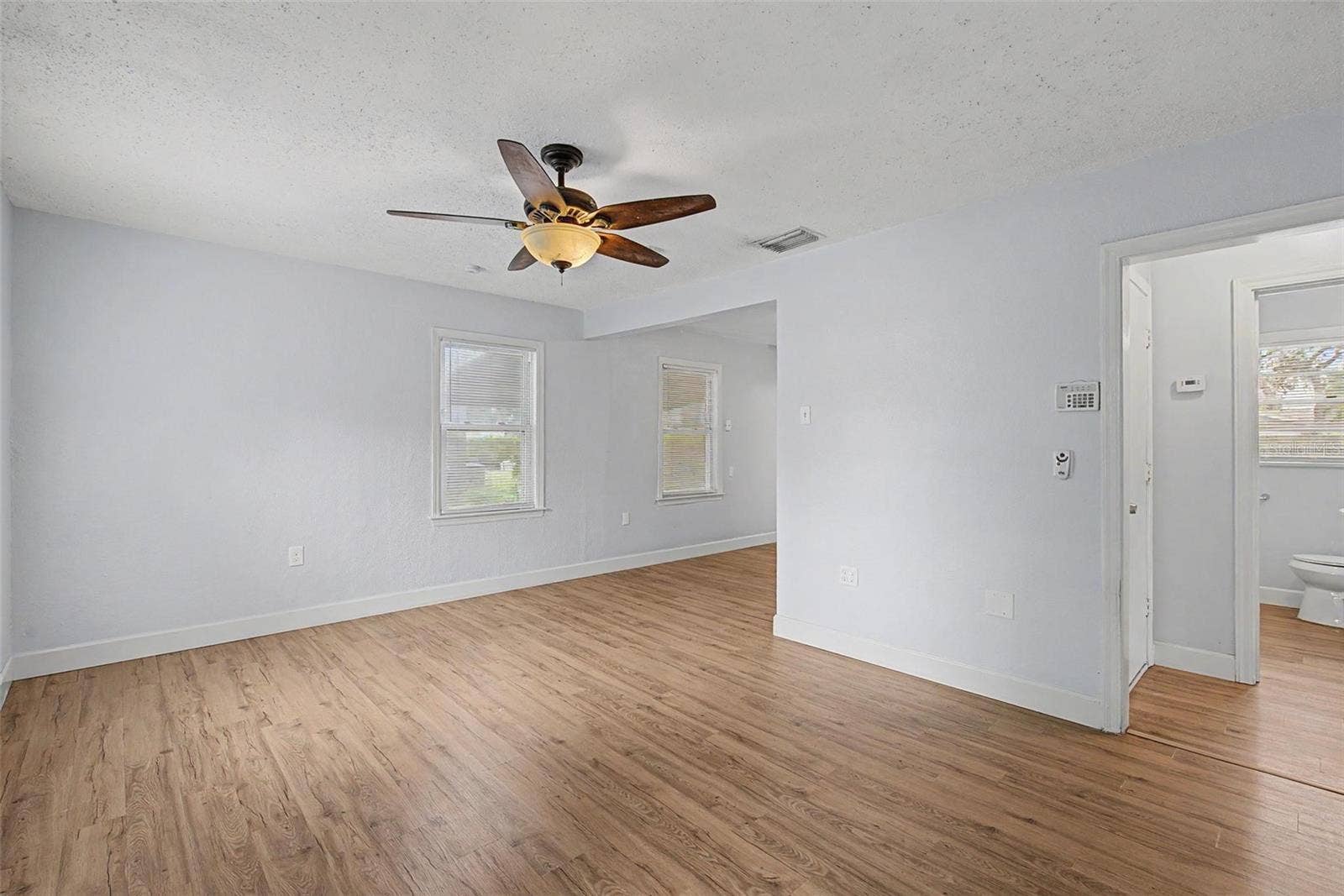 3208 W HARTNETT AVENUE, Tampa, FL 33611 3208 W HARTNETT AVENUE, Tampa, FL 33611