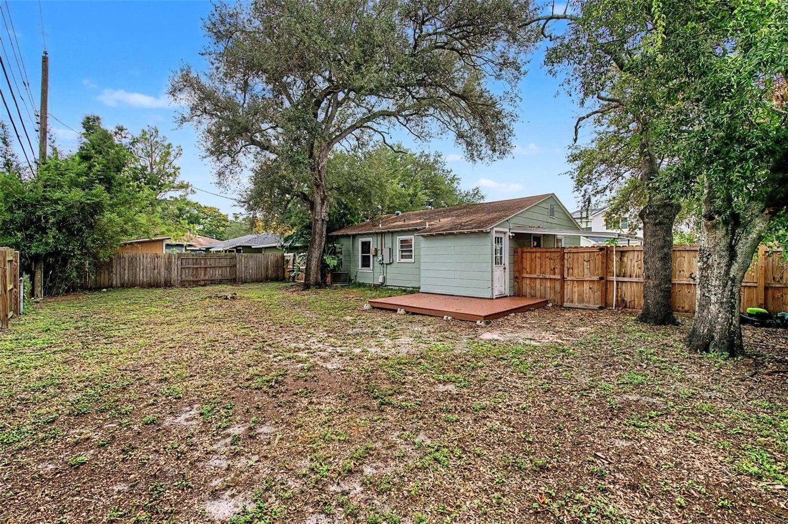 3208 W HARTNETT AVENUE, Tampa, FL 33611 3208 W HARTNETT AVENUE, Tampa, FL 33611