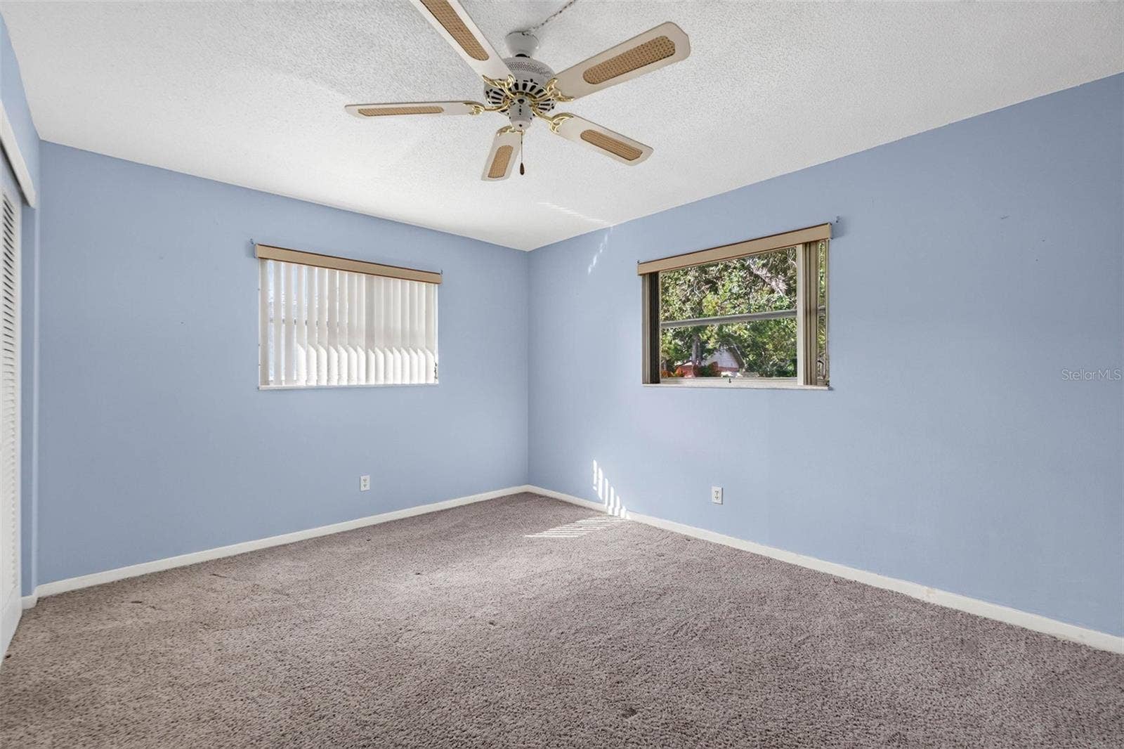 8779 143RD STREET, Seminole, FL 33776