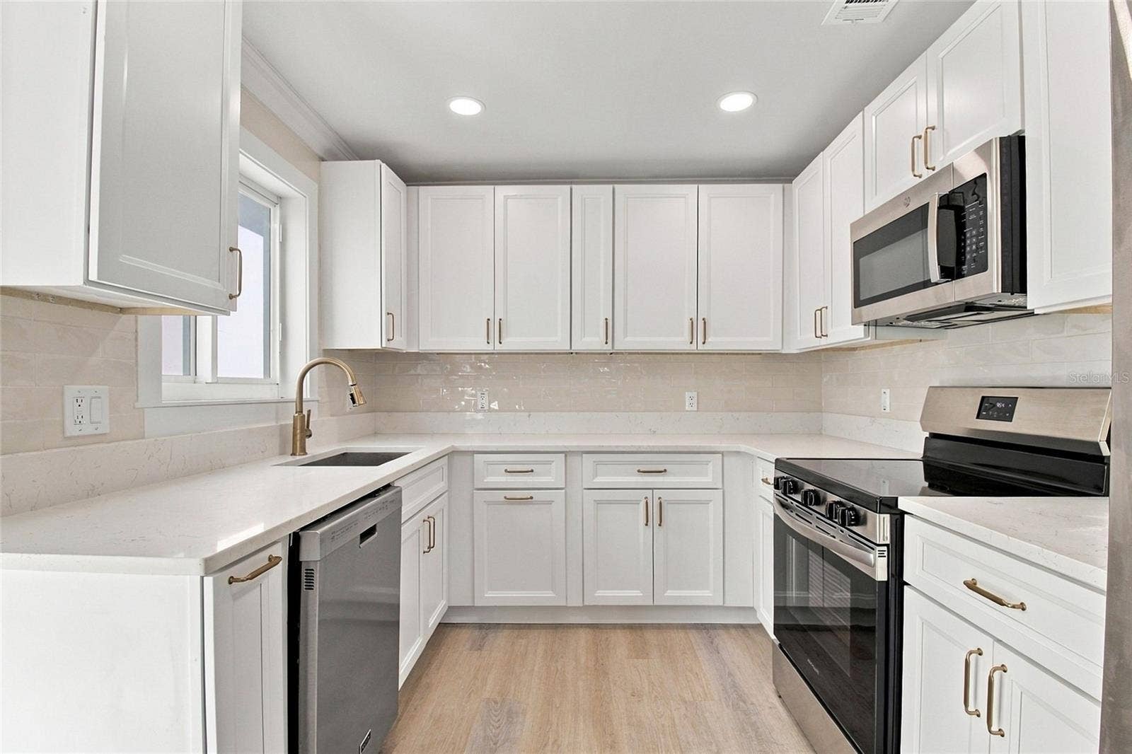 4540 EMERSON AVENUE S, St Petersburg, FL 33711