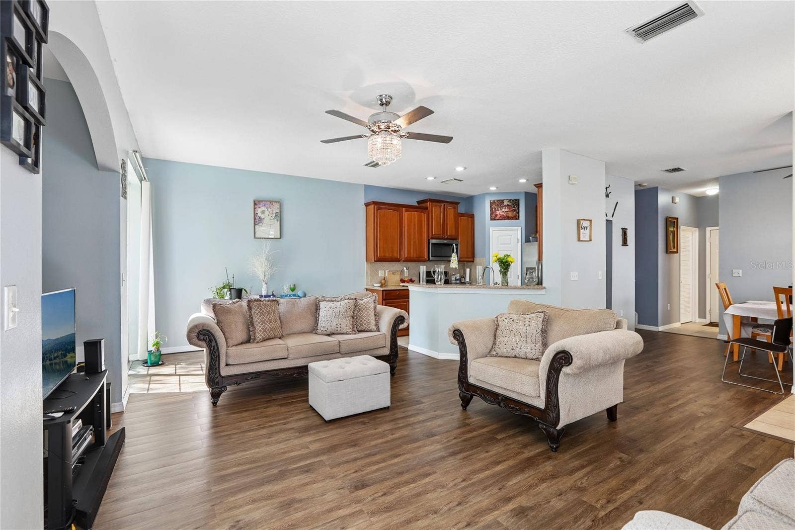 6736 BREEZY PALM DRIVE, Riverview, FL 33578 6736 BREEZY PALM DRIVE, Riverview, FL 33578