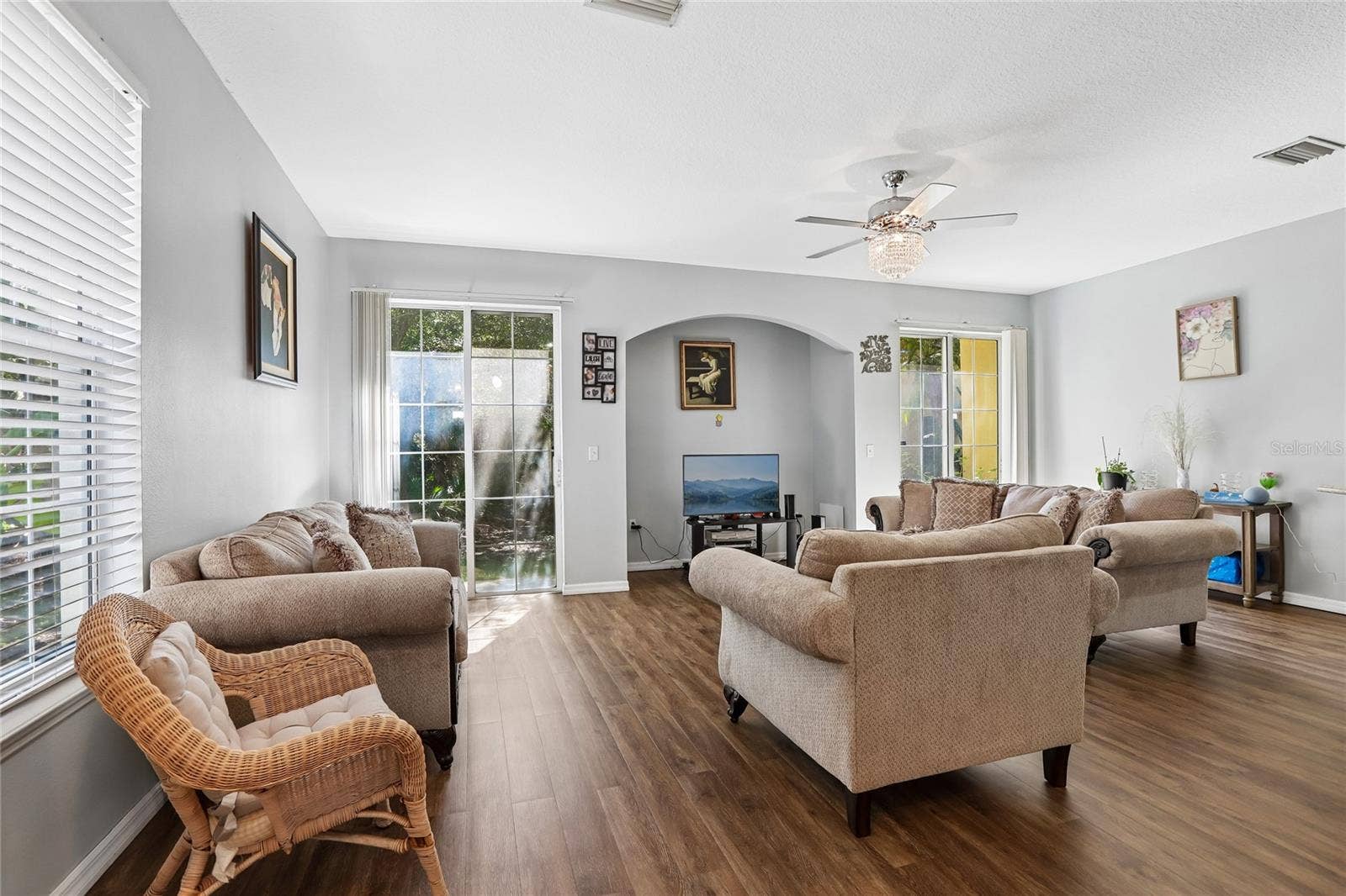 6736 BREEZY PALM DRIVE, Riverview, FL 33578 6736 BREEZY PALM DRIVE, Riverview, FL 33578