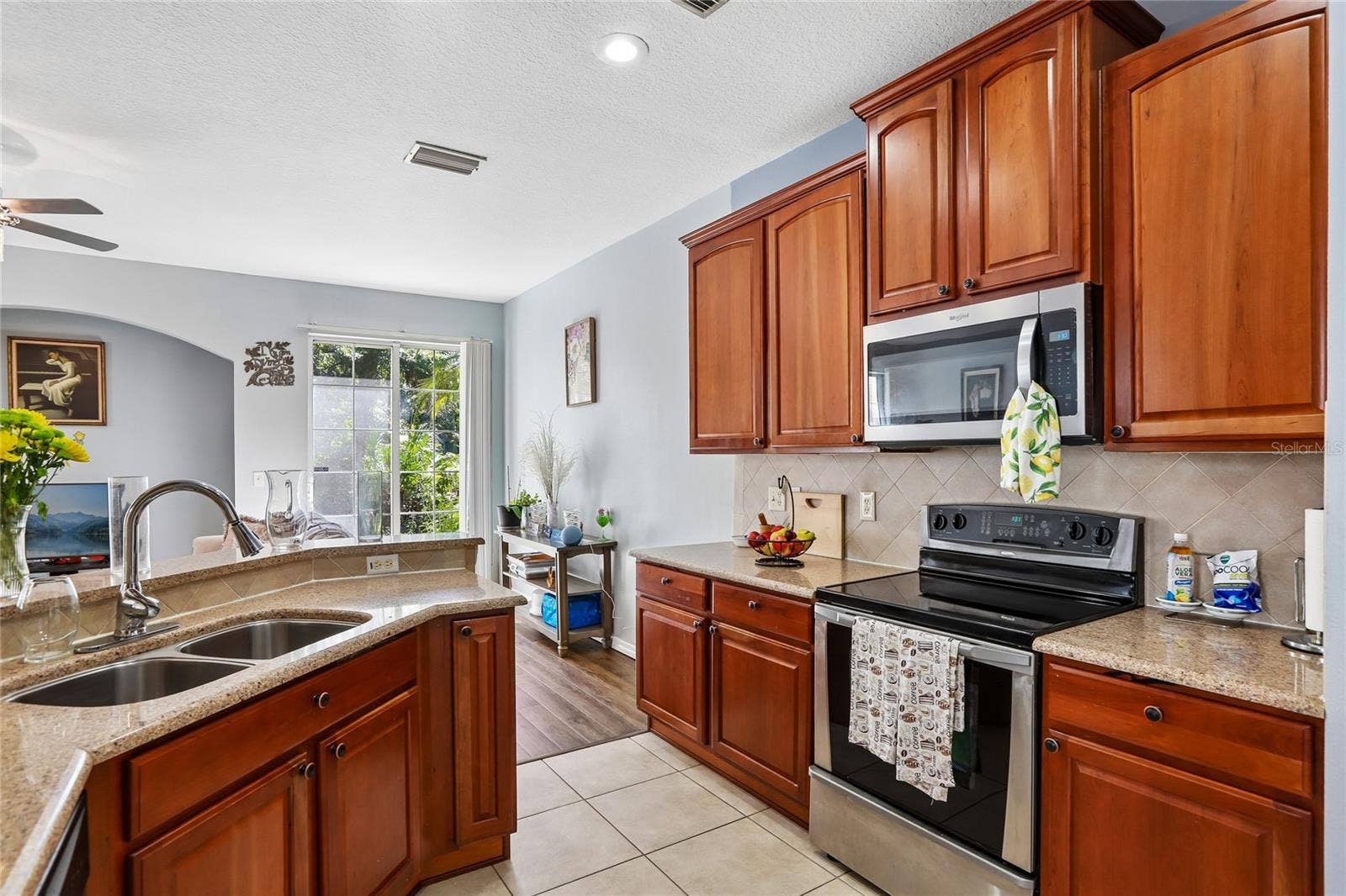 6736 BREEZY PALM DRIVE, Riverview, FL 33578 6736 BREEZY PALM DRIVE, Riverview, FL 33578