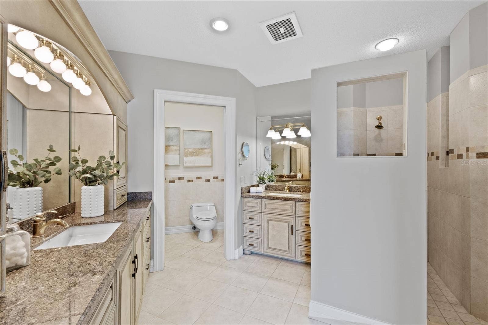 288 BEACH DRIVE NE, #9B, St Petersburg, FL 33701 288 BEACH DRIVE NE, #9B, St Petersburg, FL 33701