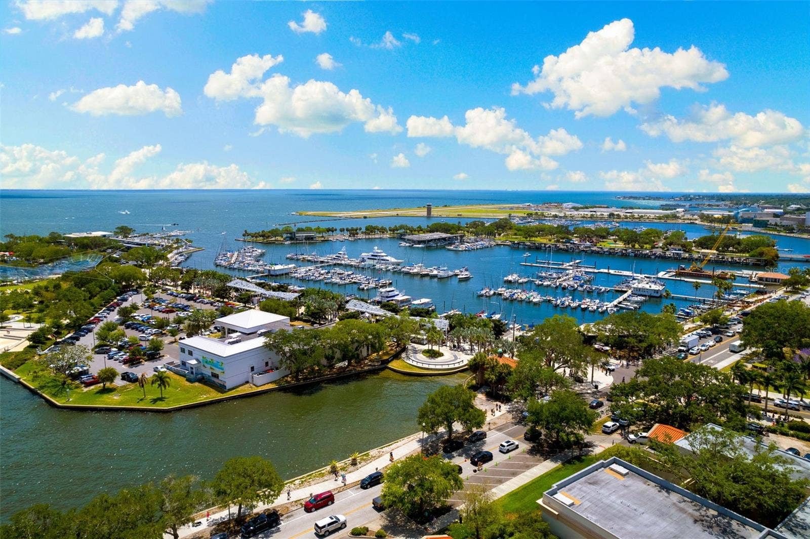 288 BEACH DRIVE NE, #9B, St Petersburg, FL 33701 288 BEACH DRIVE NE, #9B, St Petersburg, FL 33701