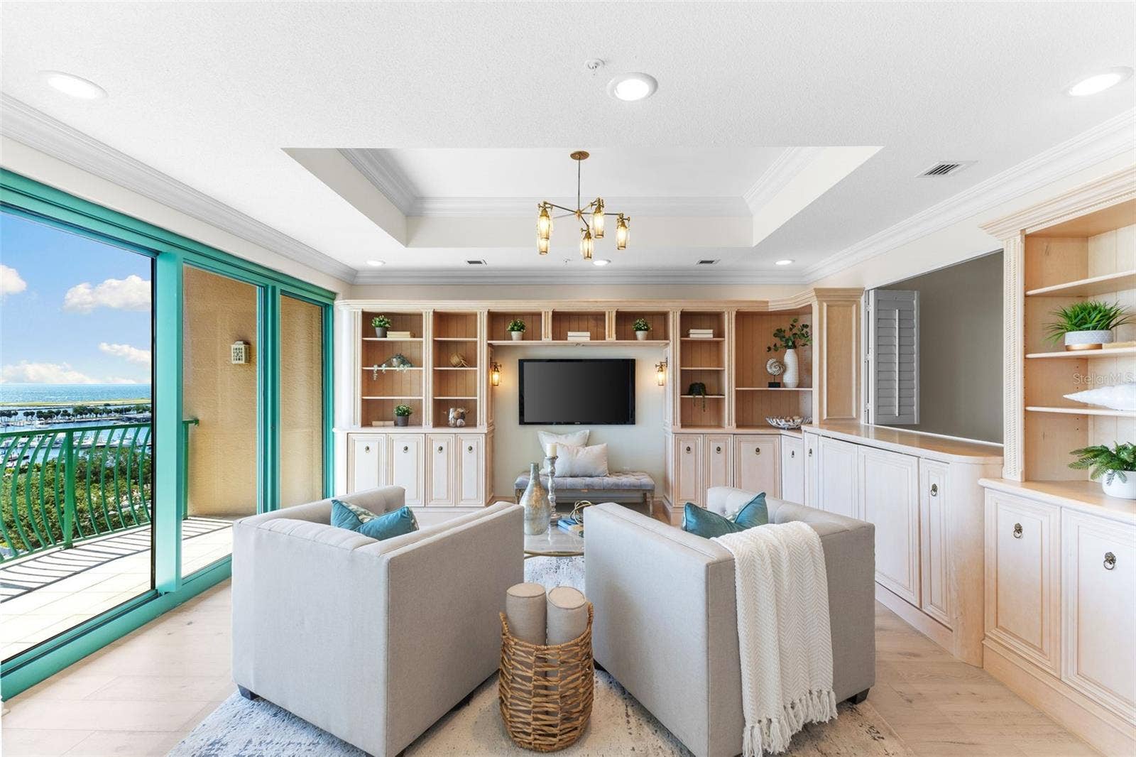 288 BEACH DRIVE NE, #9B, St Petersburg, FL 33701 288 BEACH DRIVE NE, #9B, St Petersburg, FL 33701