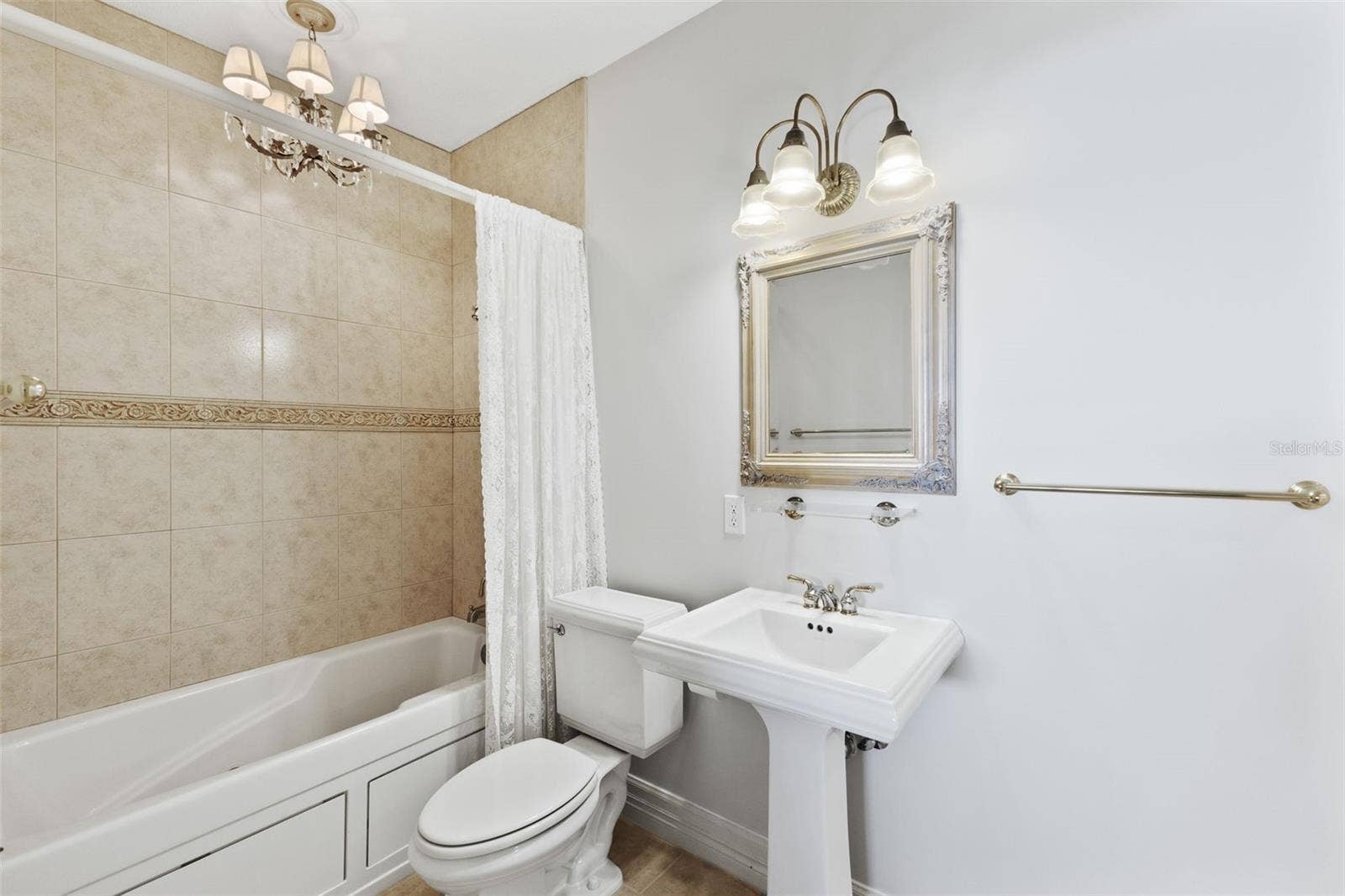 288 BEACH DRIVE NE, #9B, St Petersburg, FL 33701 288 BEACH DRIVE NE, #9B, St Petersburg, FL 33701
