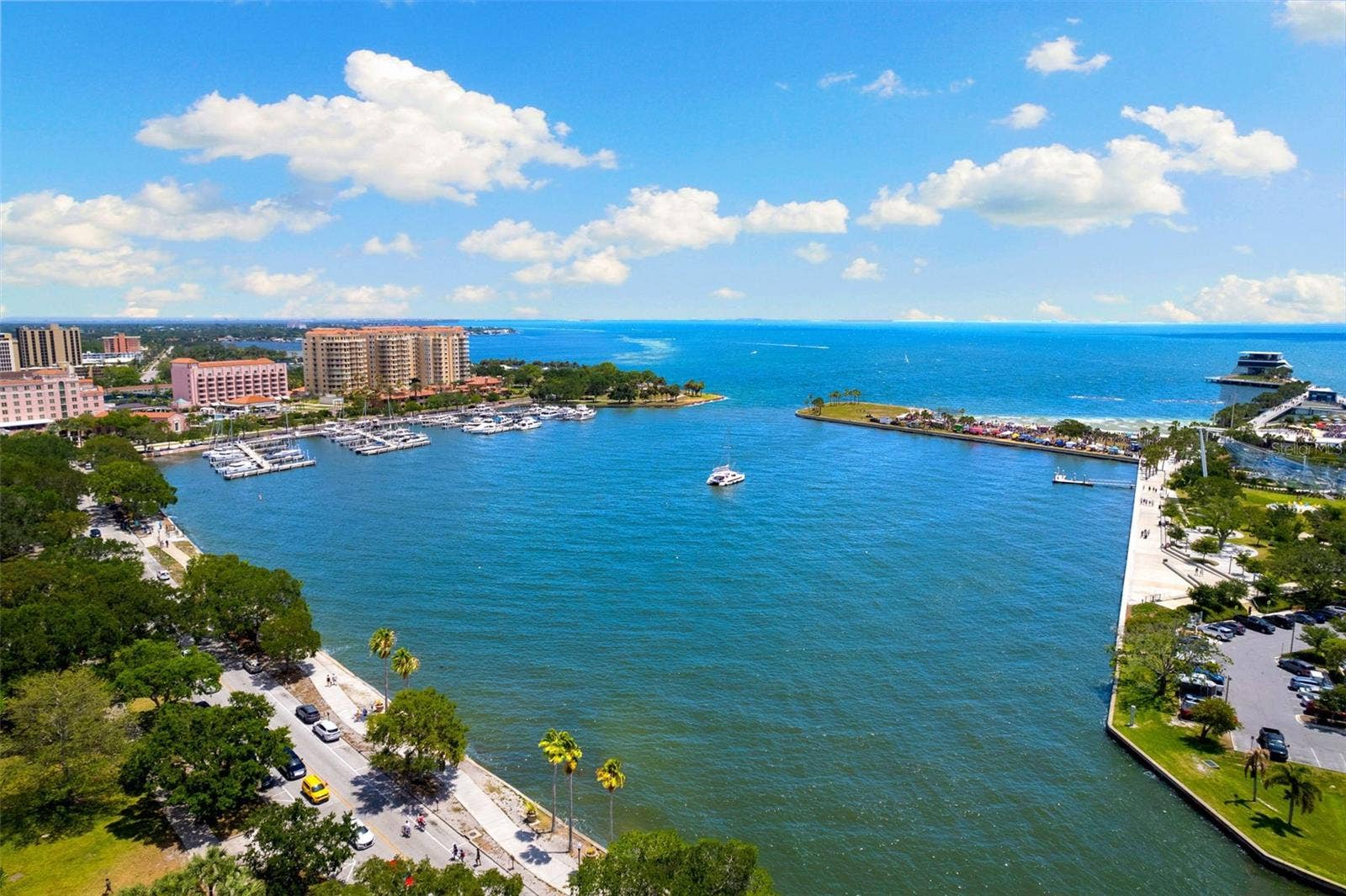 288 BEACH DRIVE NE, #9B, St Petersburg, FL 33701 288 BEACH DRIVE NE, #9B, St Petersburg, FL 33701
