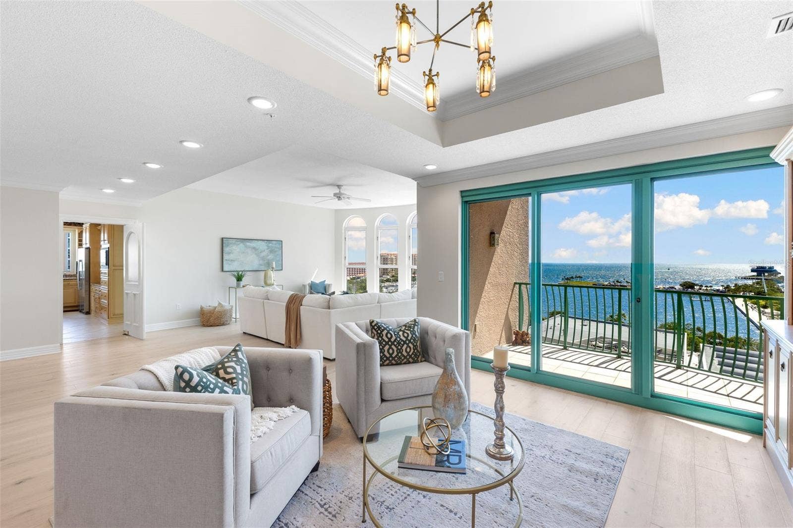 288 BEACH DRIVE NE, #9B, St Petersburg, FL 33701 288 BEACH DRIVE NE, #9B, St Petersburg, FL 33701