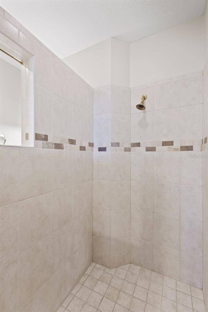 288 BEACH DRIVE NE, #9B, St Petersburg, FL 33701 288 BEACH DRIVE NE, #9B, St Petersburg, FL 33701
